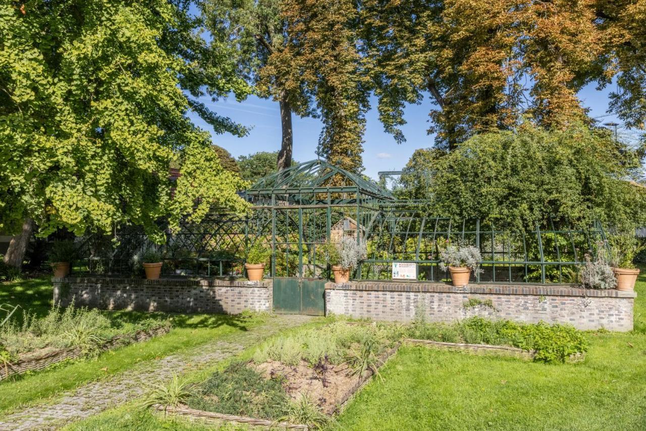 Auberge La Maison Montreau Montreuil  Exteriör bild