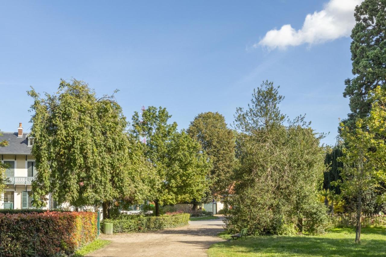 Auberge La Maison Montreau Montreuil  Exteriör bild