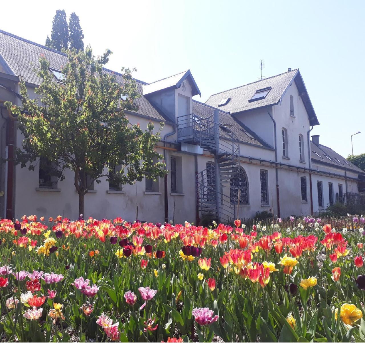 Auberge La Maison Montreau Montreuil  Exteriör bild