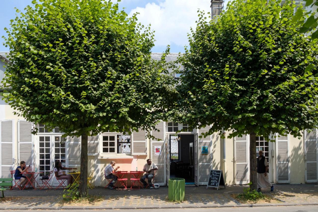 Auberge La Maison Montreau Montreuil  Exteriör bild